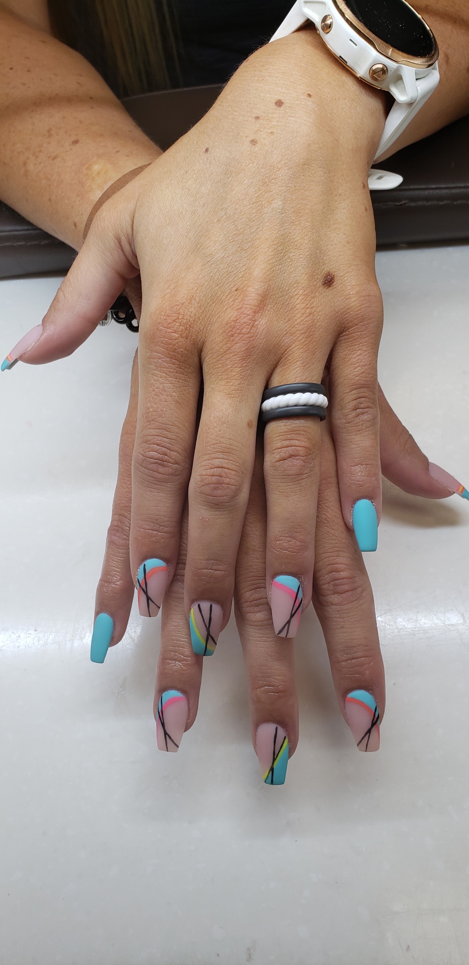 Lotus Nails & Spa nail photo 3