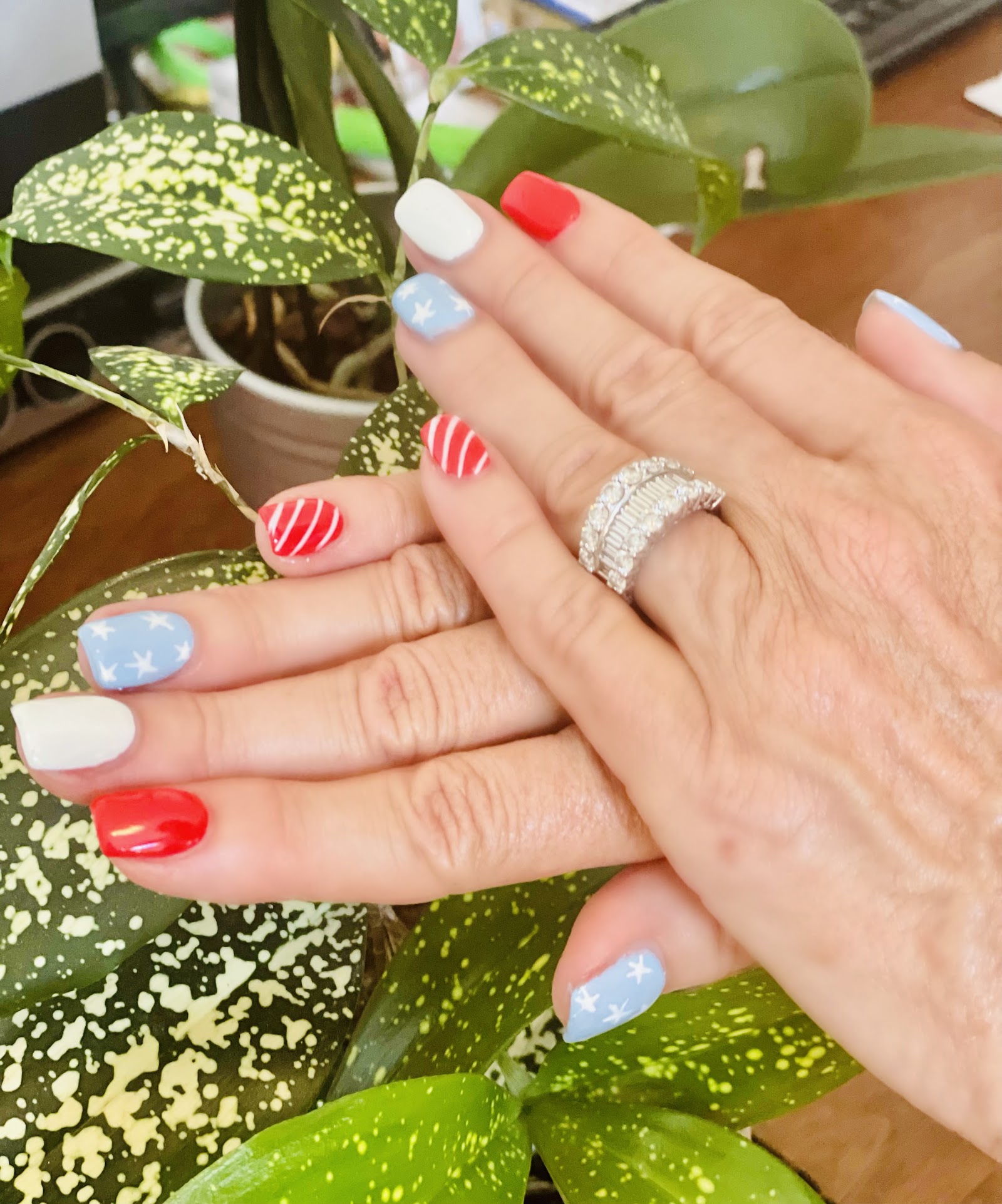 Lotus Nails & Spa nail photo 4